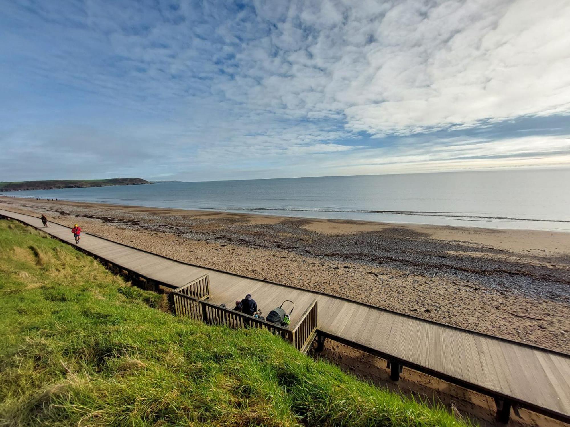 Sea Whispers - My Charming Costal Retreat In Youghal Exterior photo
