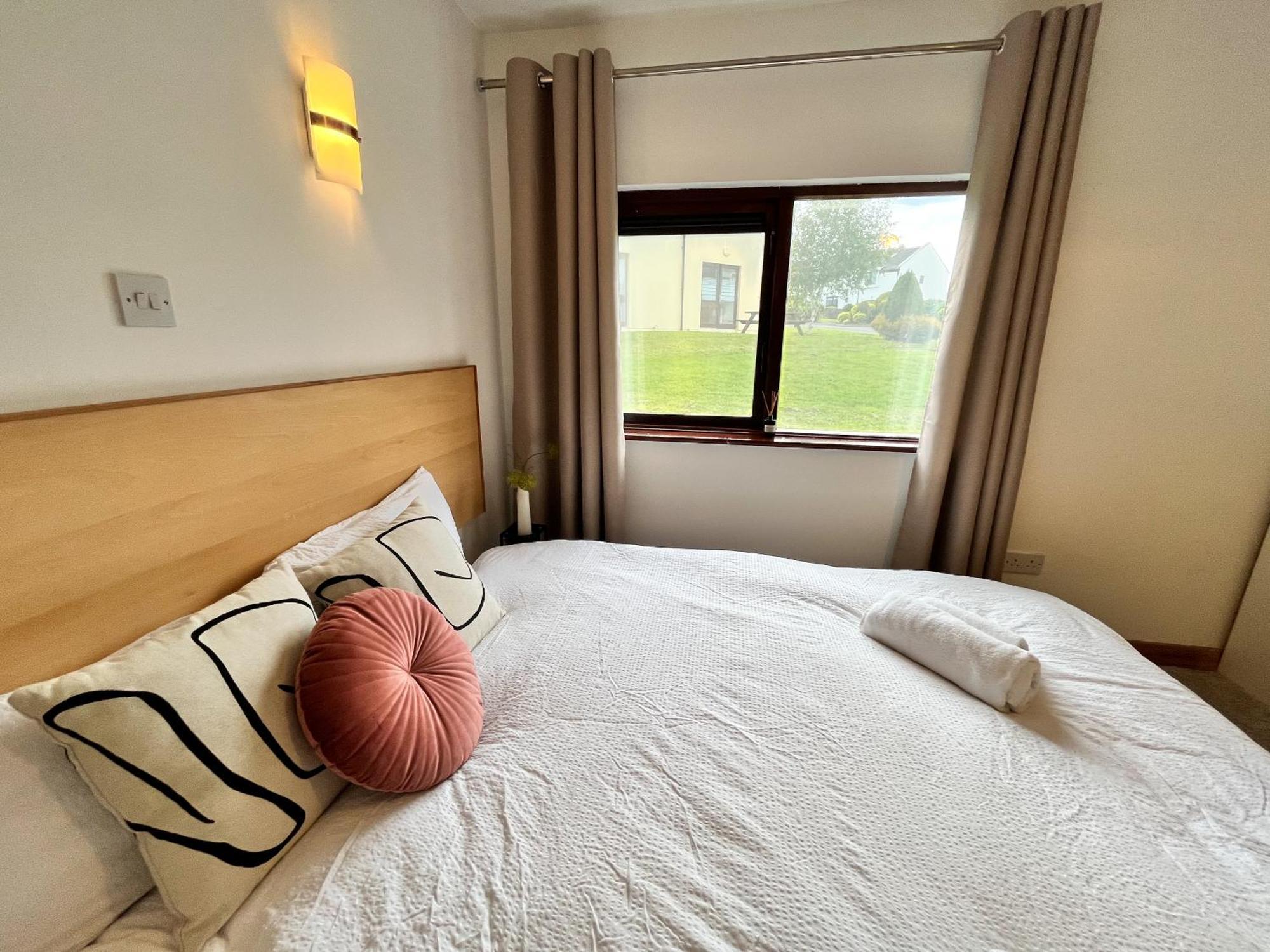 Sea Whispers - My Charming Costal Retreat In Youghal Exterior photo
